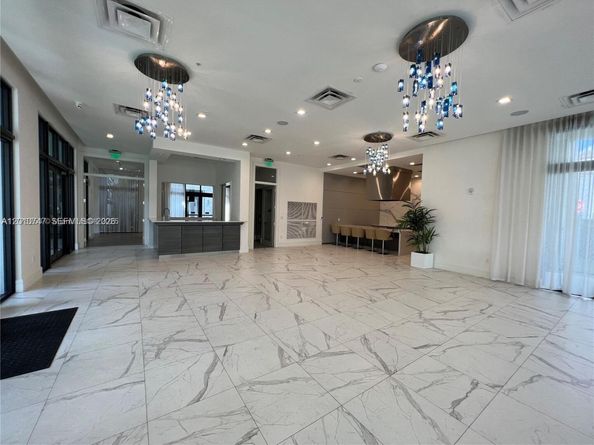 8167 NW 41st St E308, Doral FL 33166