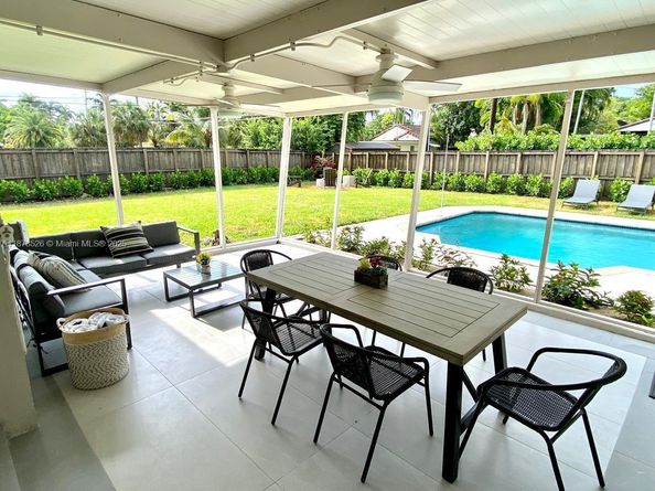 1438 Harrison St, Hollywood FL 33020