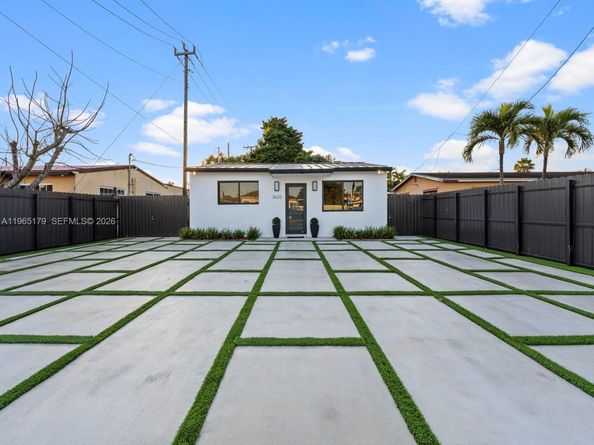 3620 SW 92nd Ave, Miami FL 33165