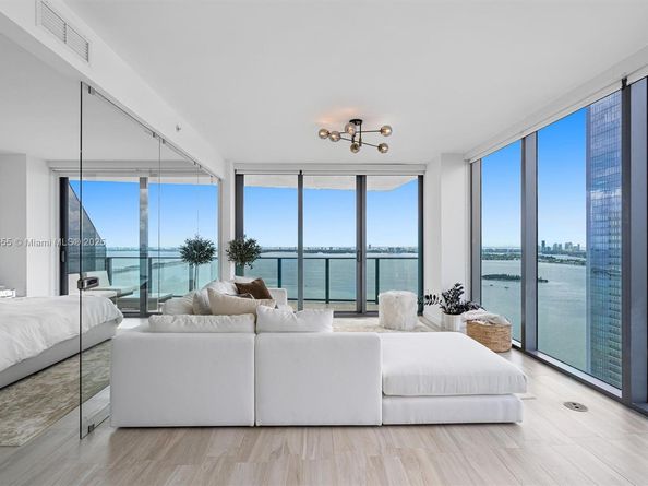 460 NE 28th St 3508, Miami FL 33137