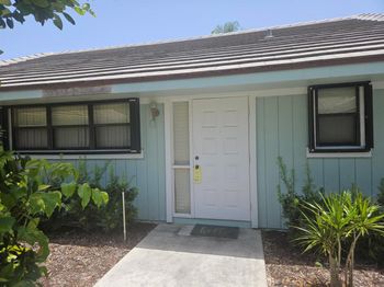 1127 E SEMINOLE Avenue