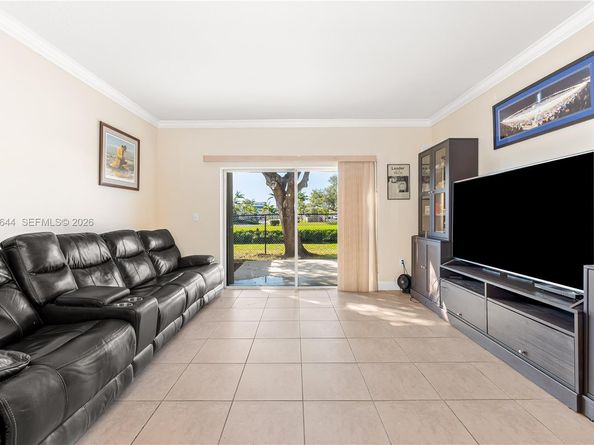 15750 SW 92nd Ave 21C, Palmetto Bay FL 33157