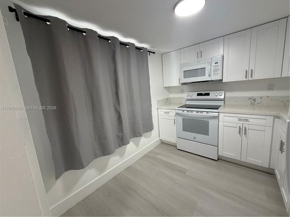 2998 NW 48th Ter 224, Lauderdale Lakes FL 33313