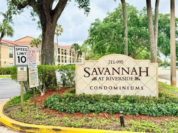 733 Riverside Dr 1215, Coral Springs FL 33071