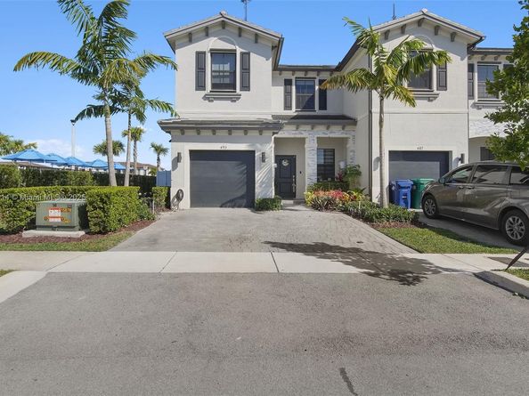 493 NW 204th St, Miami Gardens FL 33169