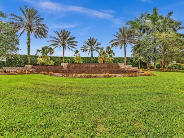 19222 Crystal St, Weston FL 33332