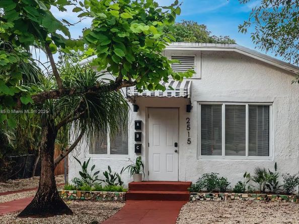 2515 NE 182nd St, North Miami Beach FL 33160