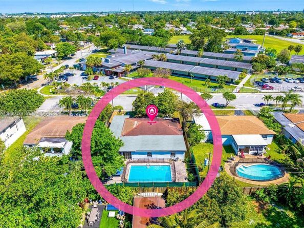 720 NE 171st St, North Miami Beach FL 33162