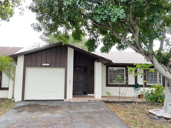 5403 Laurel Oak St, Delray Beach FL 33484