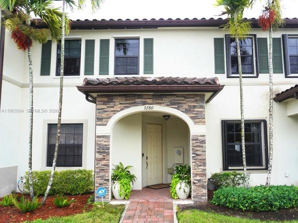 3280 W 92nd Pl, Hialeah FL 33018