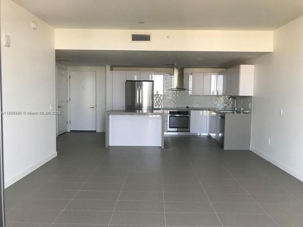 1600 NE 1st Ave 2217, Miami FL 33132