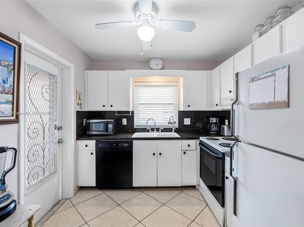 5300 Washington St U405, Hollywood FL 33021