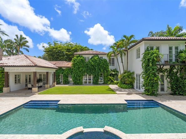 7320 SW 79th Ct, Miami FL 33143