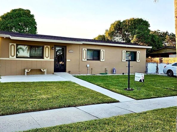 1481 SW 7th Ter, Deerfield Beach FL 33441