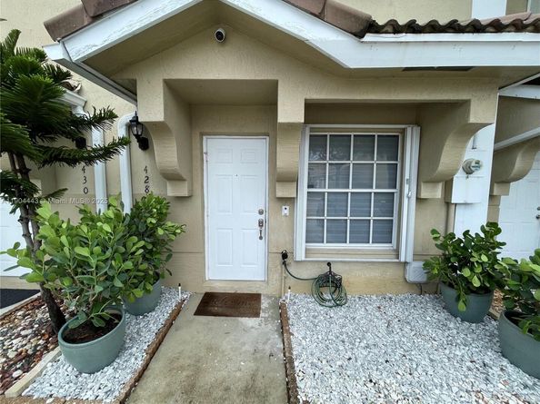 428 SW 122nd Ave, Pembroke Pines FL 33025