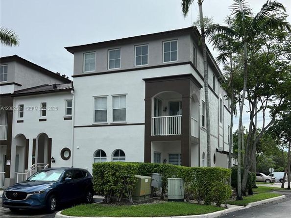 4455 SW 160th Ave 201, Miramar FL 33027