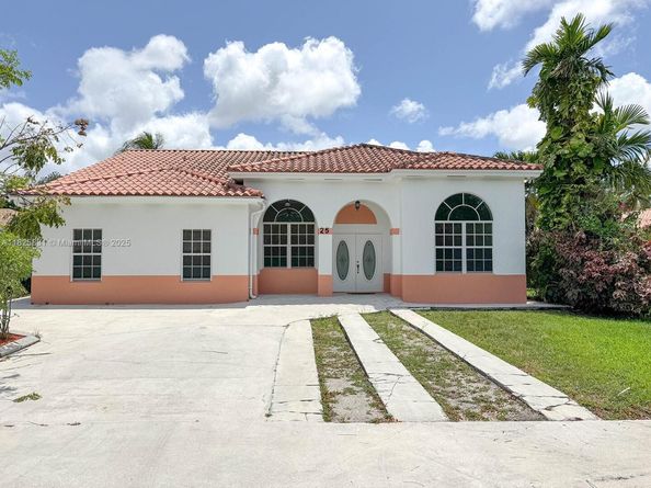 25 Ludlam Dr, Miami Springs FL 33166