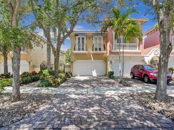 1115 NE 14th Ave, Fort Lauderdale FL 33304