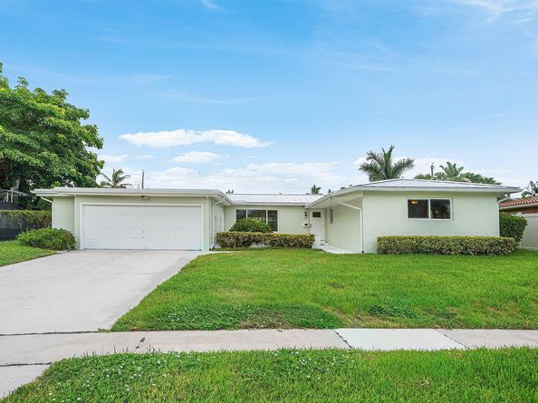 311 NE 23RD Way, Boca Raton FL 33431