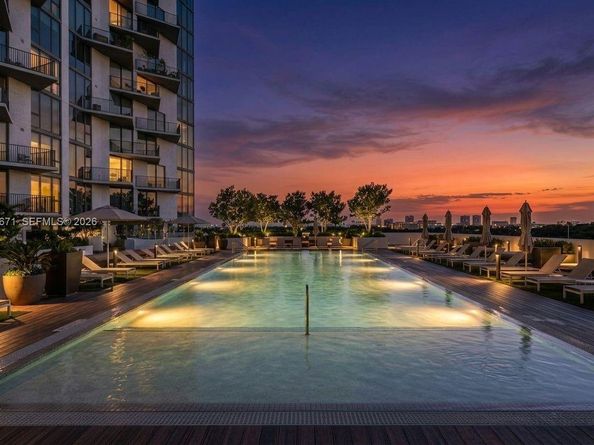 5252 NW 85th Ave 311, Doral FL 33166