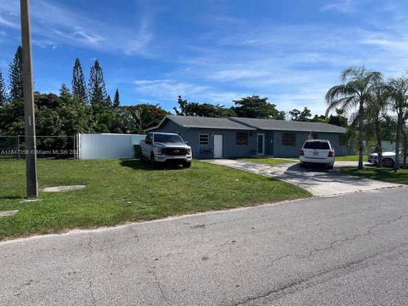 12431 SW 195TH Ter, Miami FL 33177