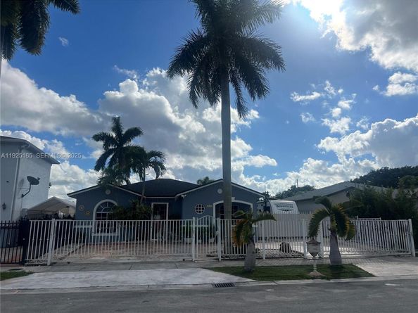 12446 SW 198th St, Miami FL 33177