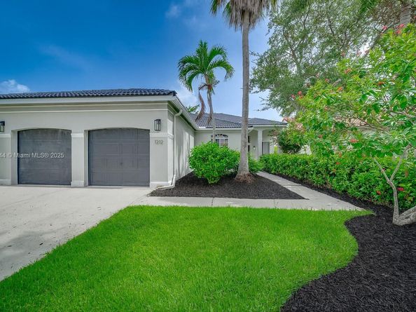 1212 Camellia Ln, Weston FL 33326