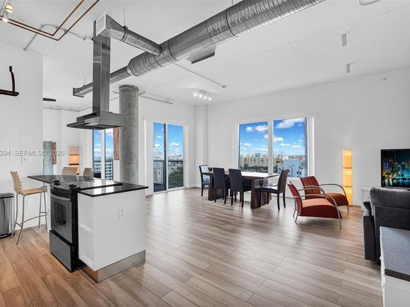 10 SW South River Dr 1615, Miami FL 33130