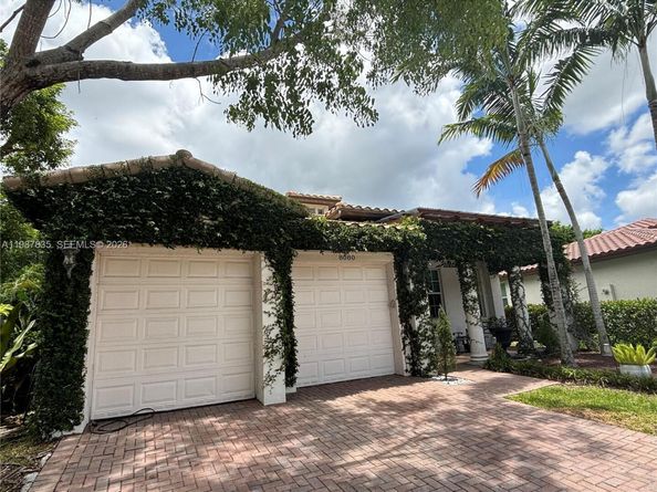 8080 NW 126th Ter, Parkland FL 33076