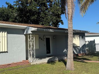 561 NW 190th St