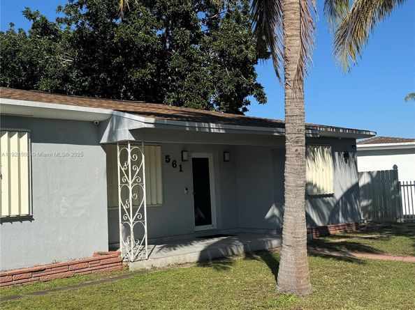 561 NW 190th St, Miami Gardens FL 33169
