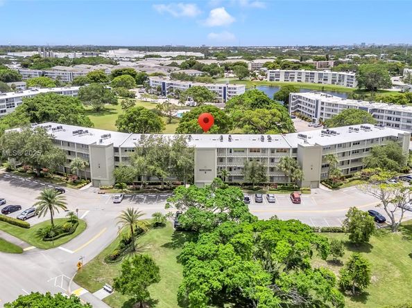 2026 Berkshire B 2026, Deerfield Beach FL 33442