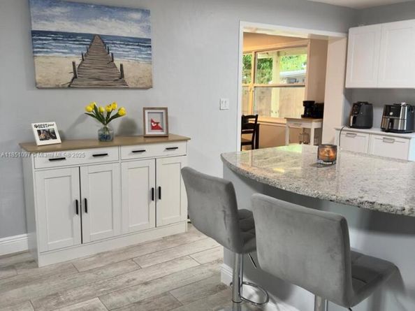 2950 NE 11th Ave, Pompano Beach FL 33064