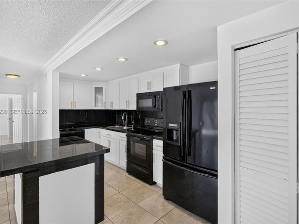 4544 NW 79th Ave 1H, Doral FL 33166
