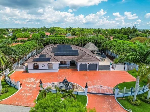12969 SW 220th Ter, Miami FL 33170