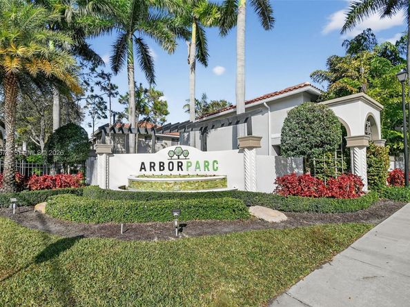 4206 Napoli Lake Dr, Riviera Beach FL 33410