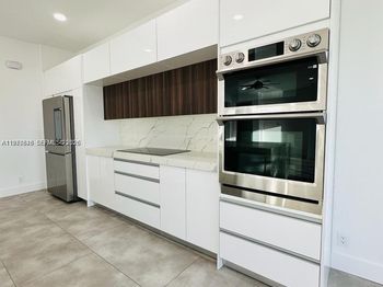 1887 Harbor View Cir