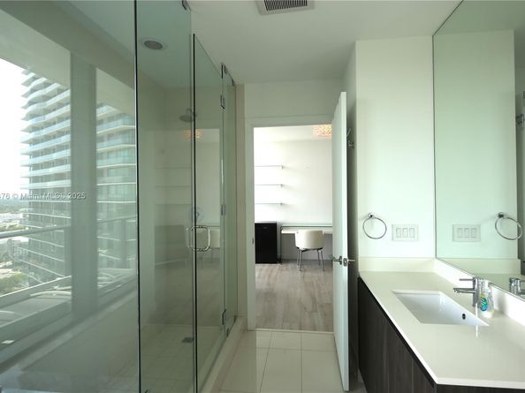 480 NE 31st  st 2607, Miami FL 33137