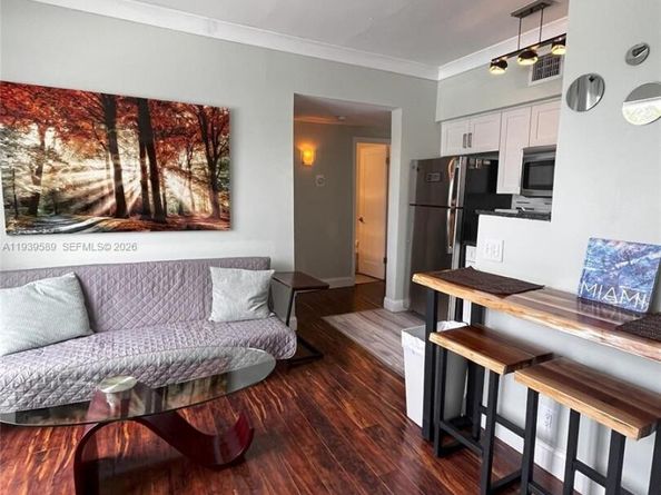 1320 Drexel ave 301, Miami Beach FL 33139