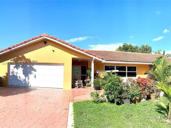 7507 NW 41st St, Coral Springs FL 33065