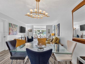 9821 Sunrise Lakes Blvd