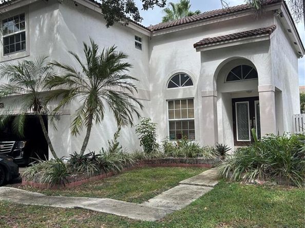 12571 NW 10th St, Sunrise FL 33323