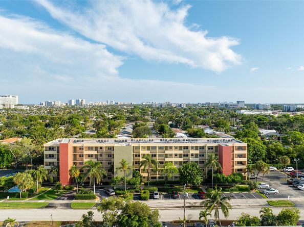 2400 NE 10th St 203, Pompano Beach FL 33062