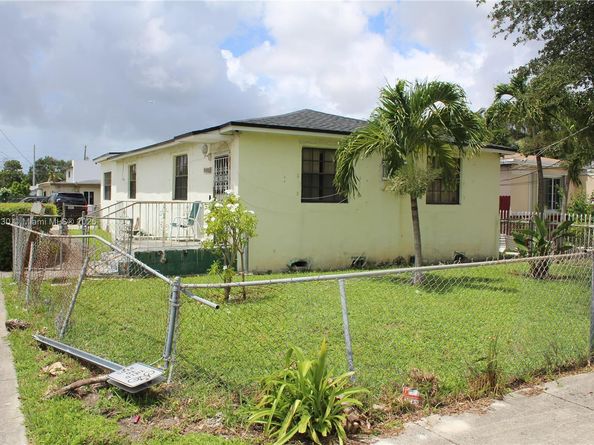 5940 NW 21st Ave, Miami FL 33142
