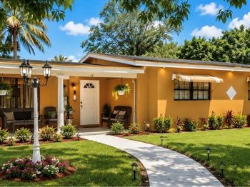 1536 NW 15th Avenue