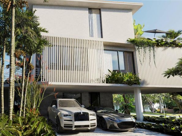 7150 NE 72nd ST, Miami FL 33138