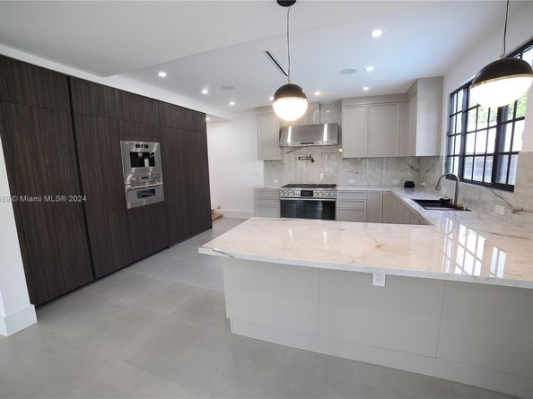 1345 Hollywood Blvd, Hollywood FL 33019