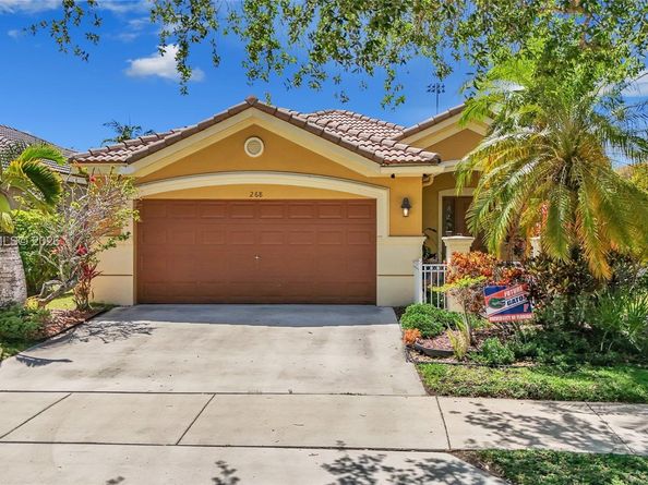 268 Conservation Dr, Weston FL 33327