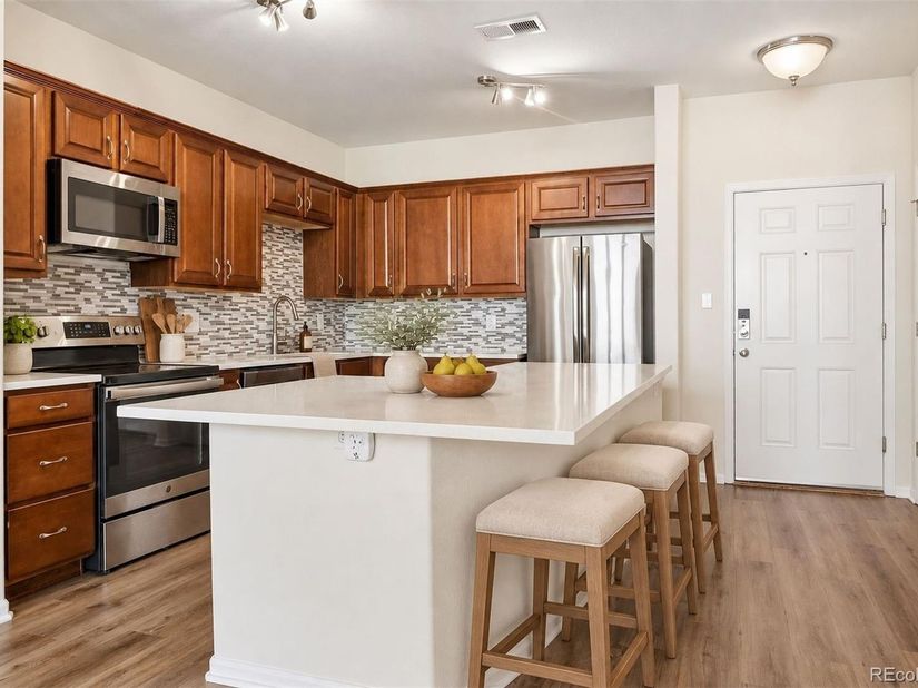 9633 E 5th Avenue 10304, Denver CO 80230