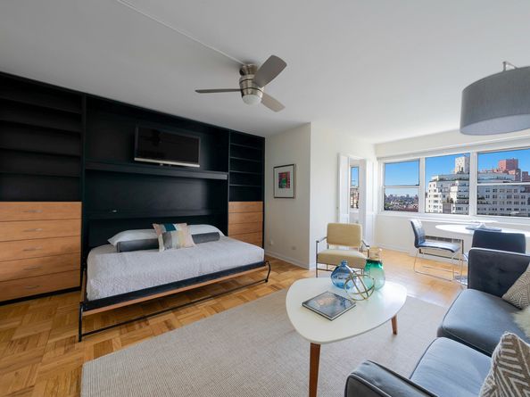 69 West 9th Street 12E, New York NY 10011